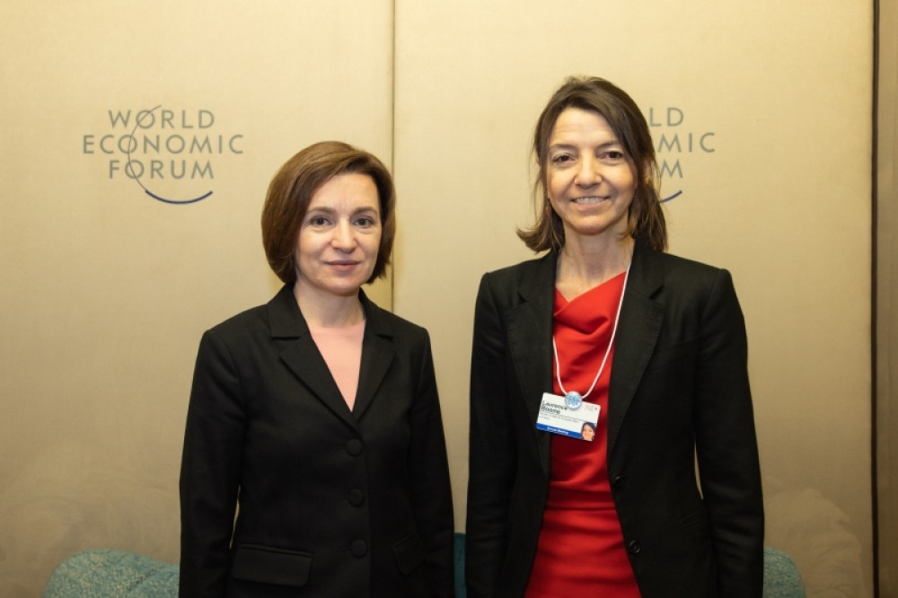 Maia Sandu a discutat în Elveția cu ministra franceză pentru Europa